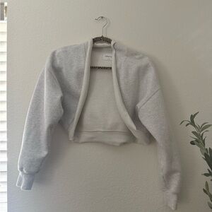 Aritzia Wilfred free shrug